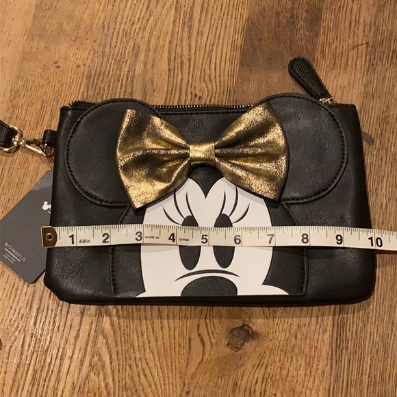 New w/ tags Bioworld Minnie Mouse clutch/wristlet purse - Picture 5 of 7